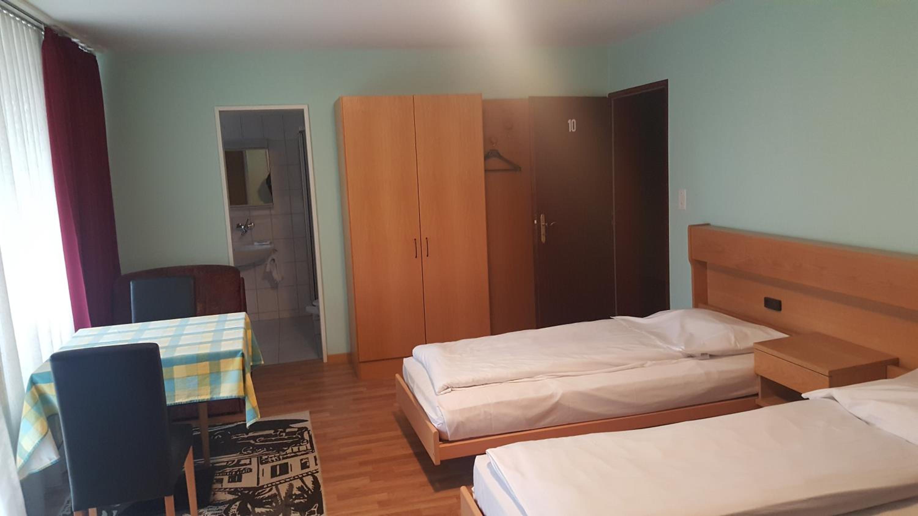 Standard Triple Room - Photo 2