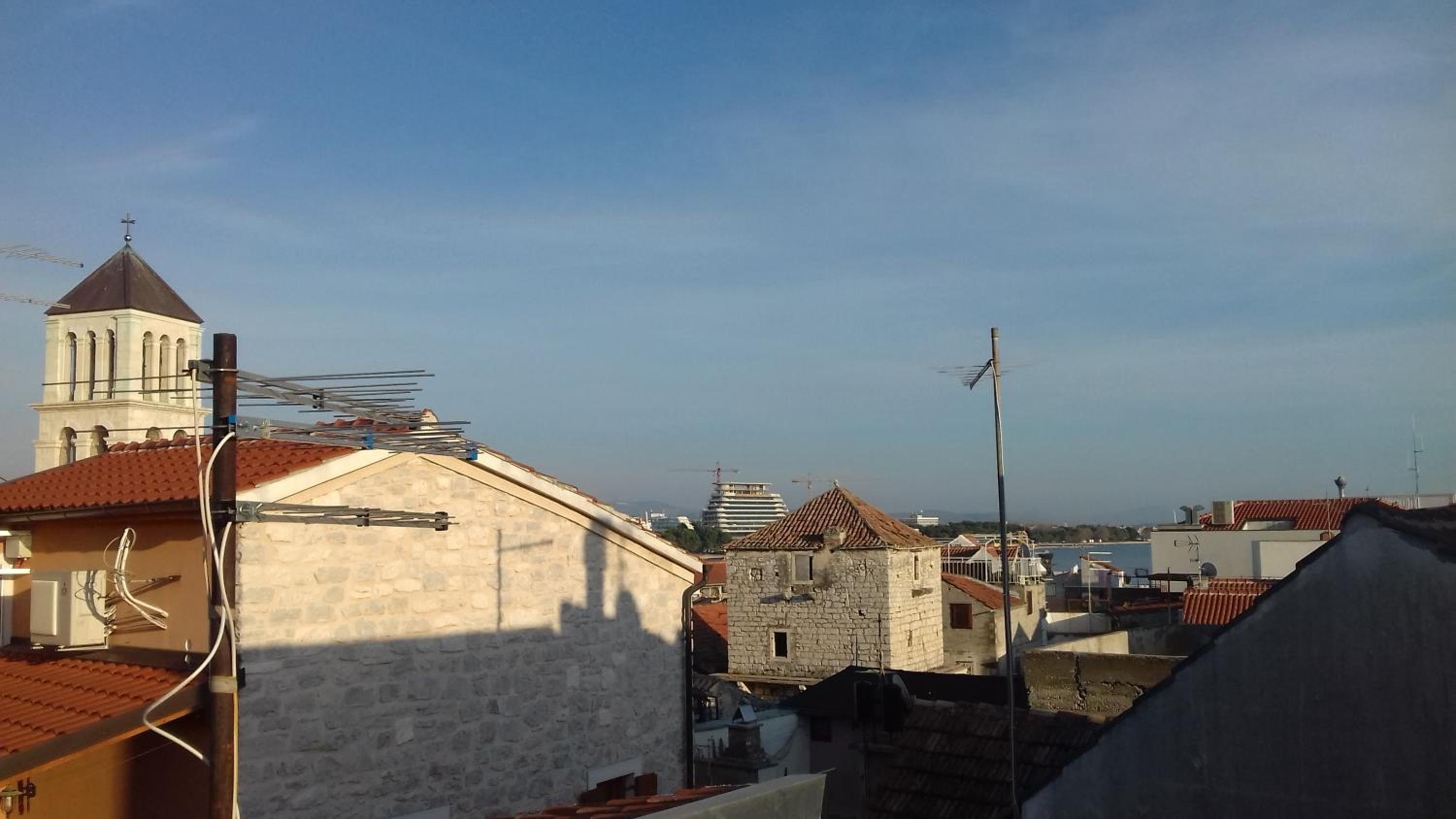 Studio with Balcony - Photo 13