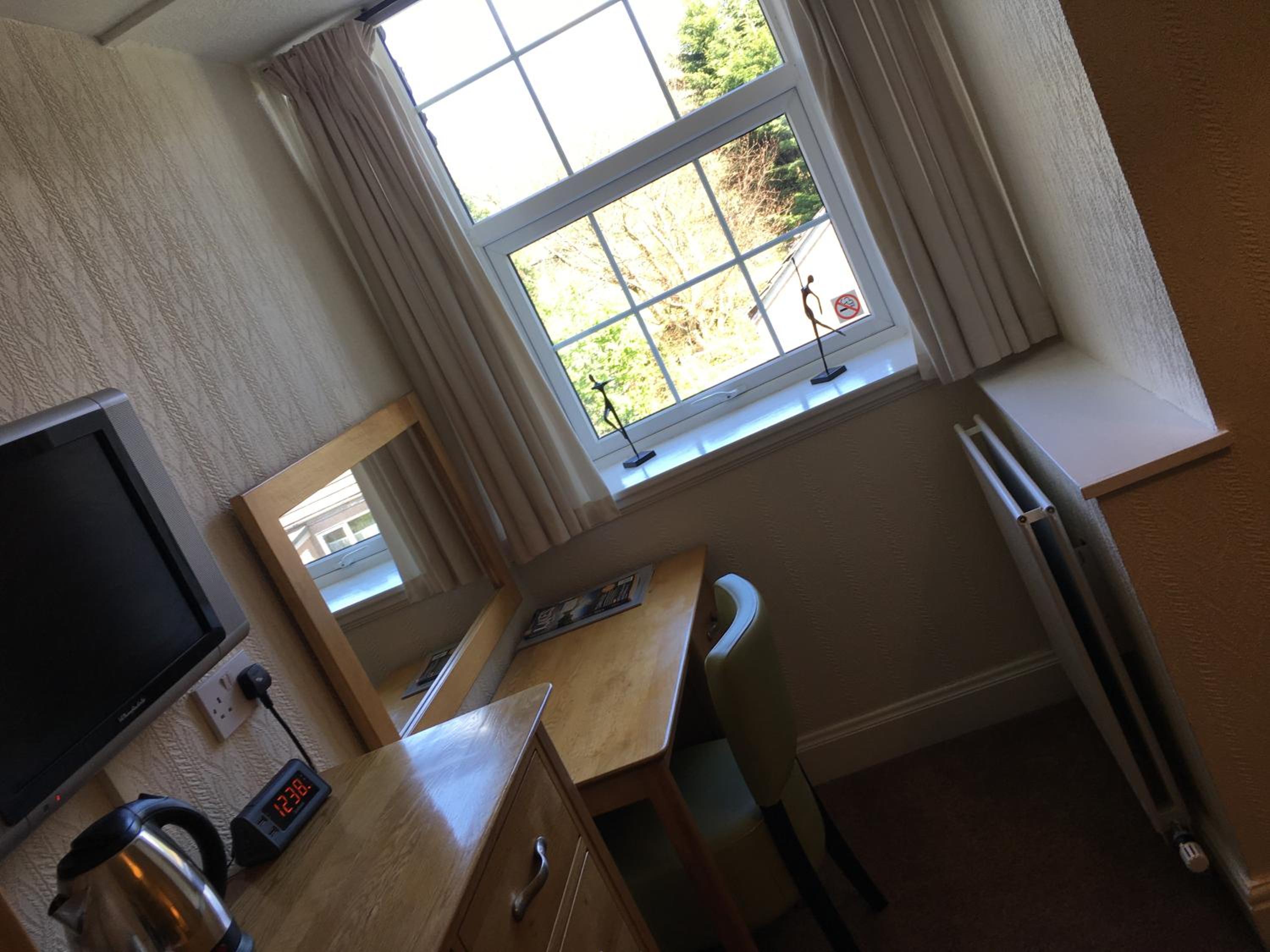 Standard Double Room - Photo 5