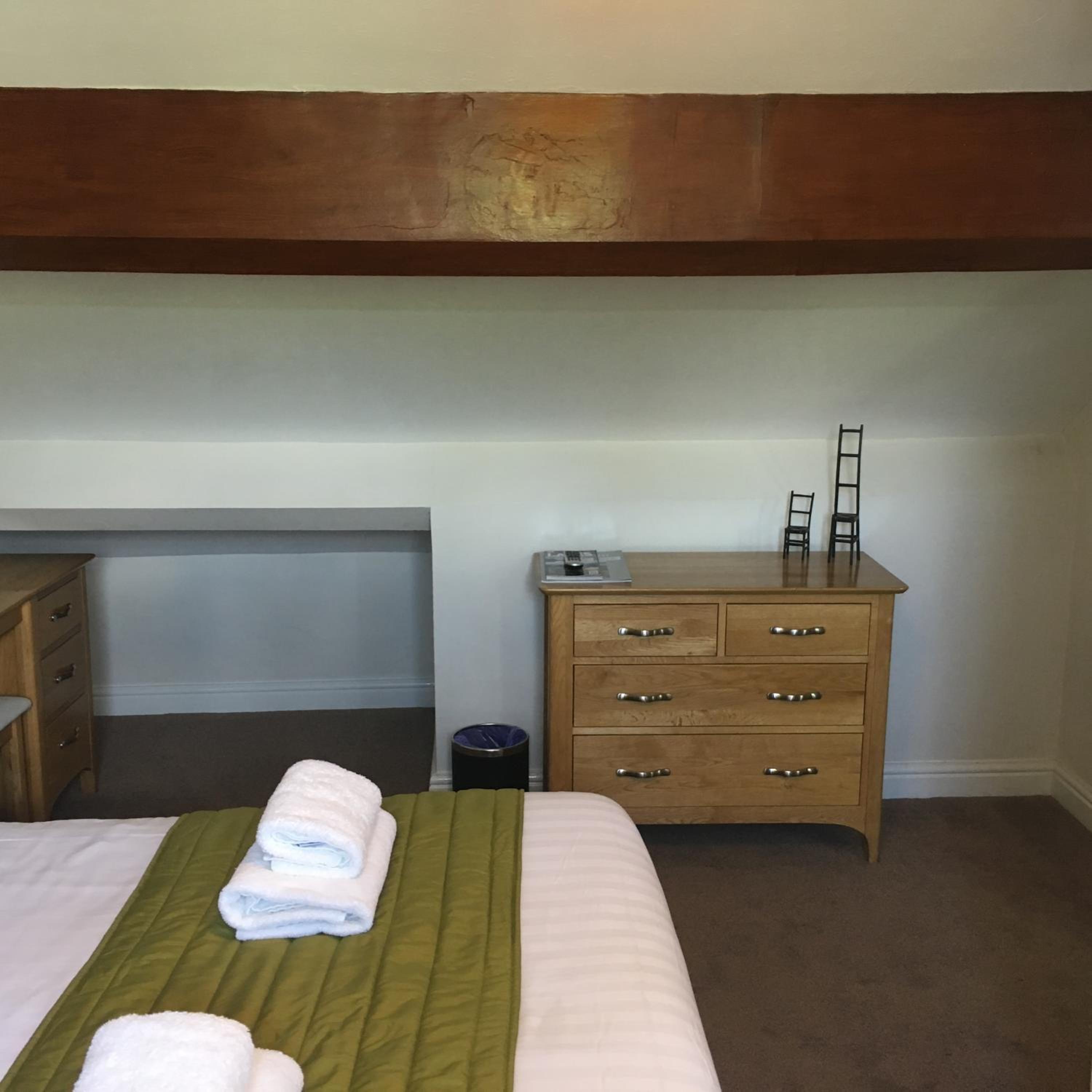 Budget Double Room (Attic room) - Photo 5