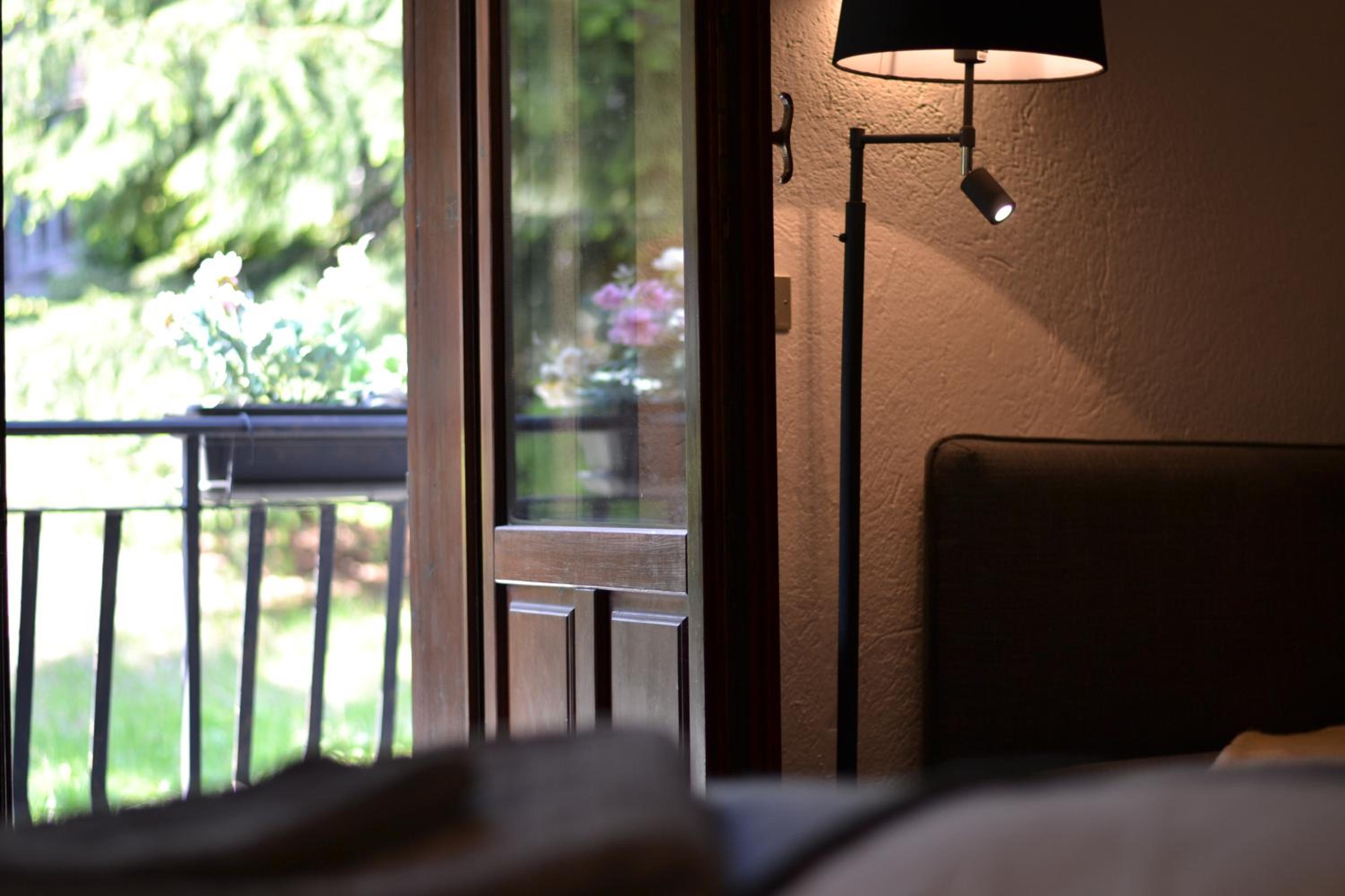 Family Room with Balcony photo 3