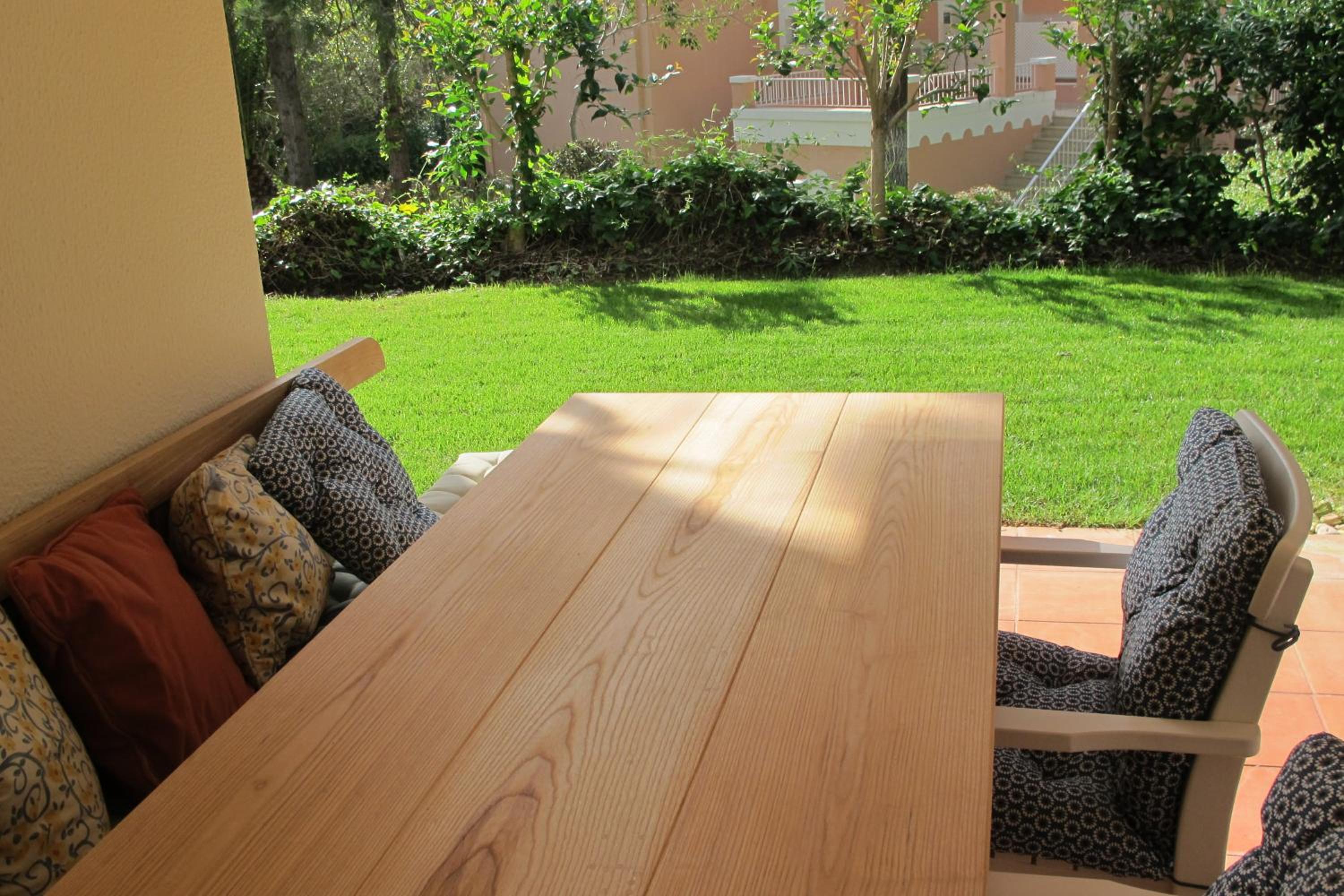 One-Bedroom House - Photo 27