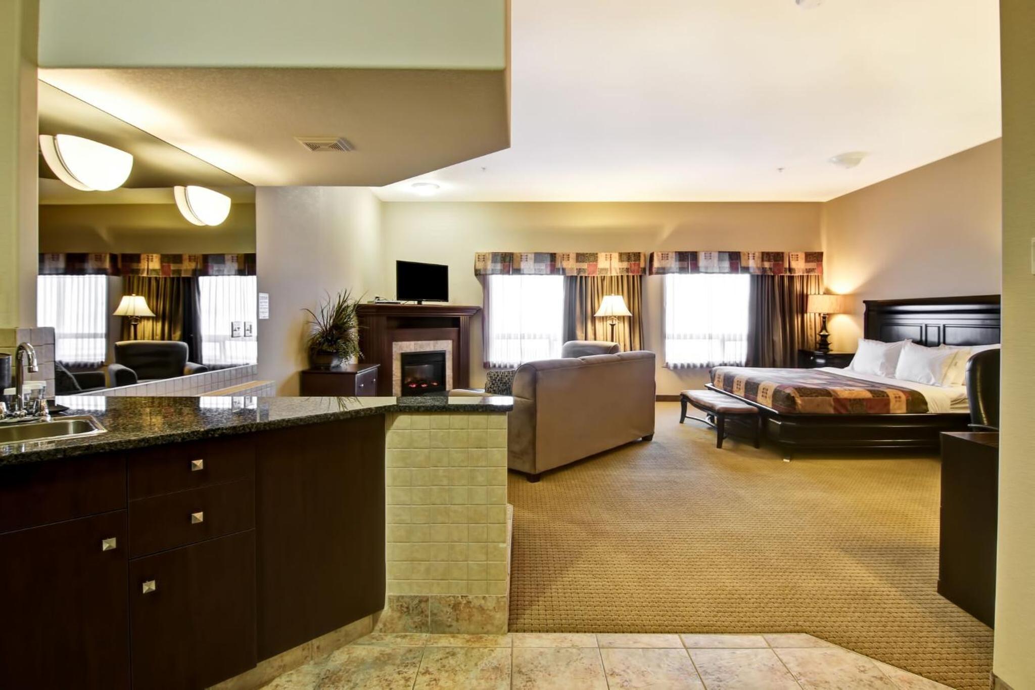 King Suite with Jacuzzi  photo 2