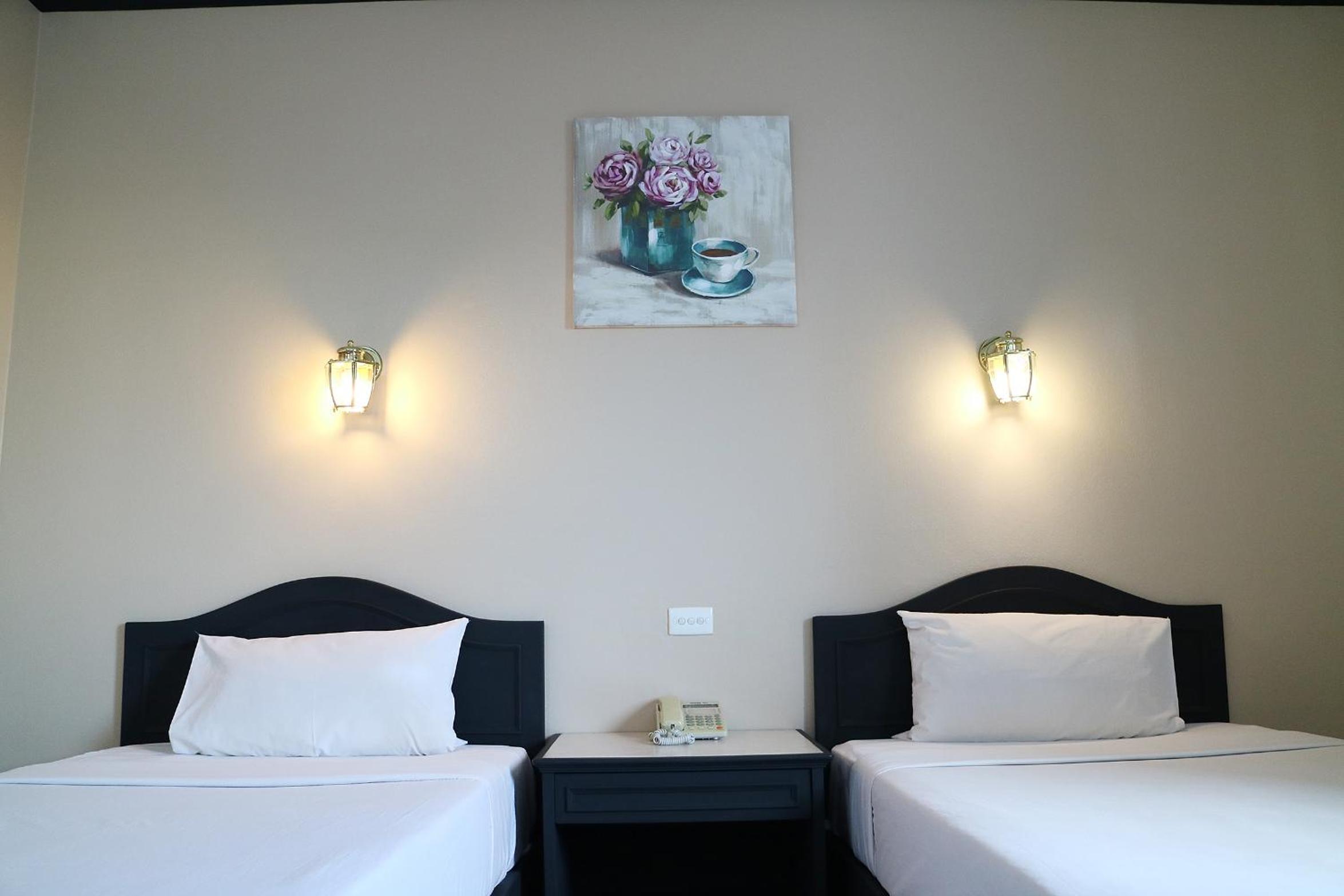 Deluxe Twin Room - Photo 1