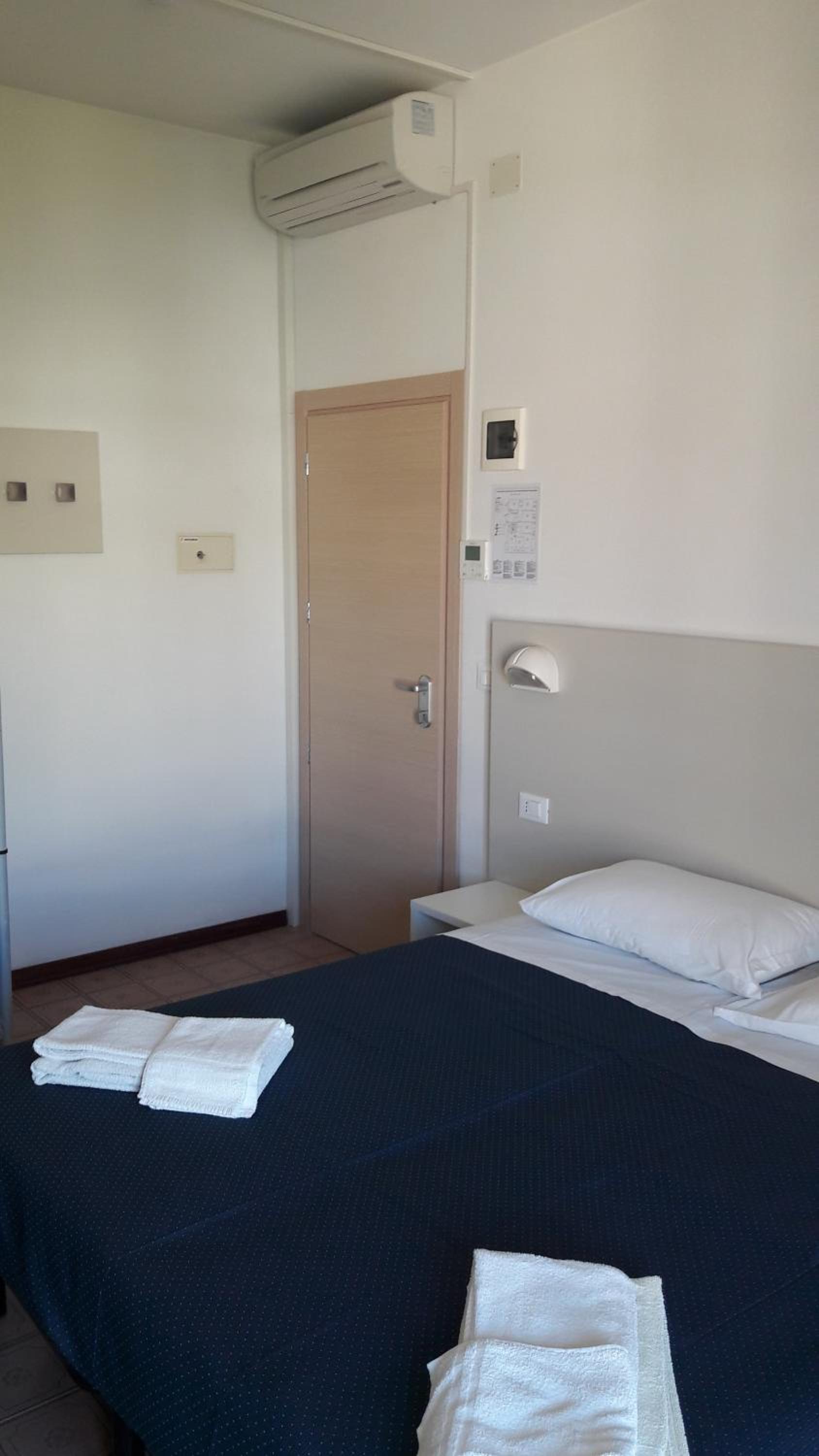 Standard Quadruple Room - Photo 1