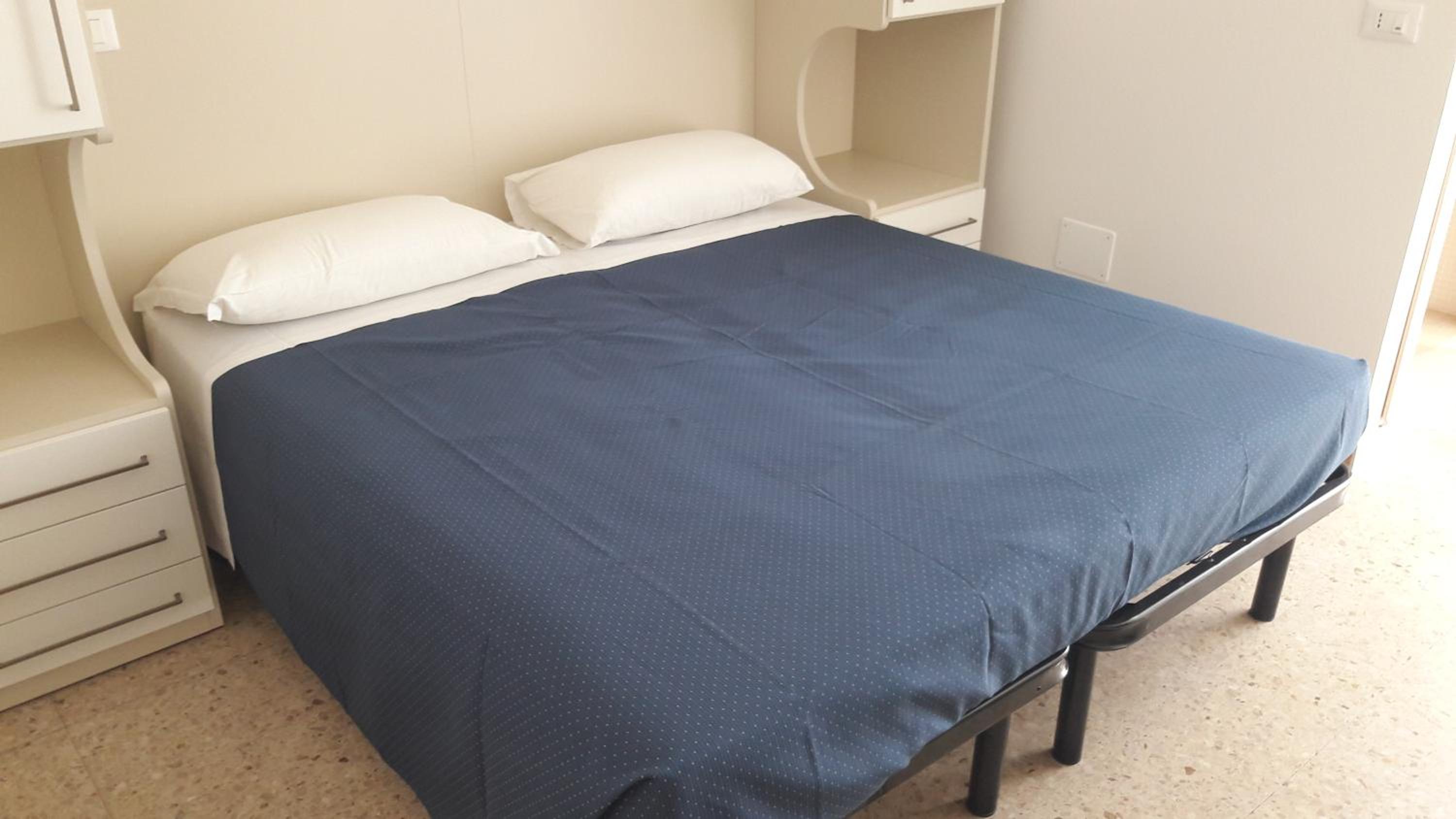Standard Double or Twin Room - Photo 6