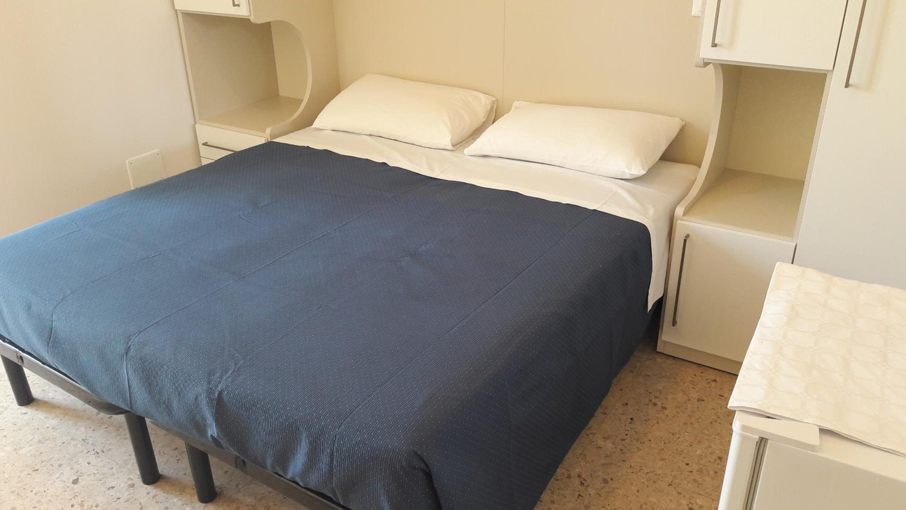 Standard Double or Twin Room - Photo 2