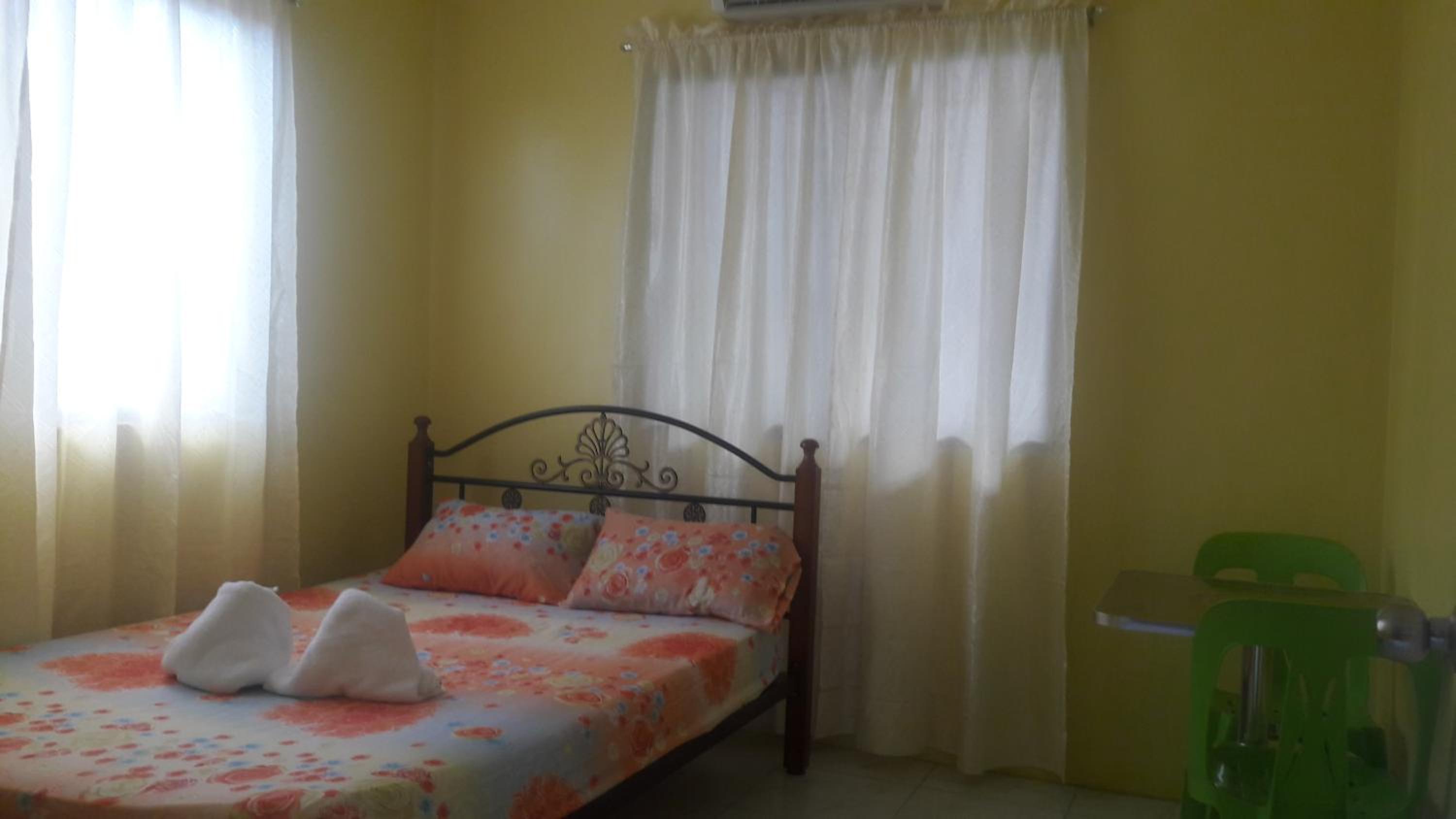 Standard Double Room - Photo 11