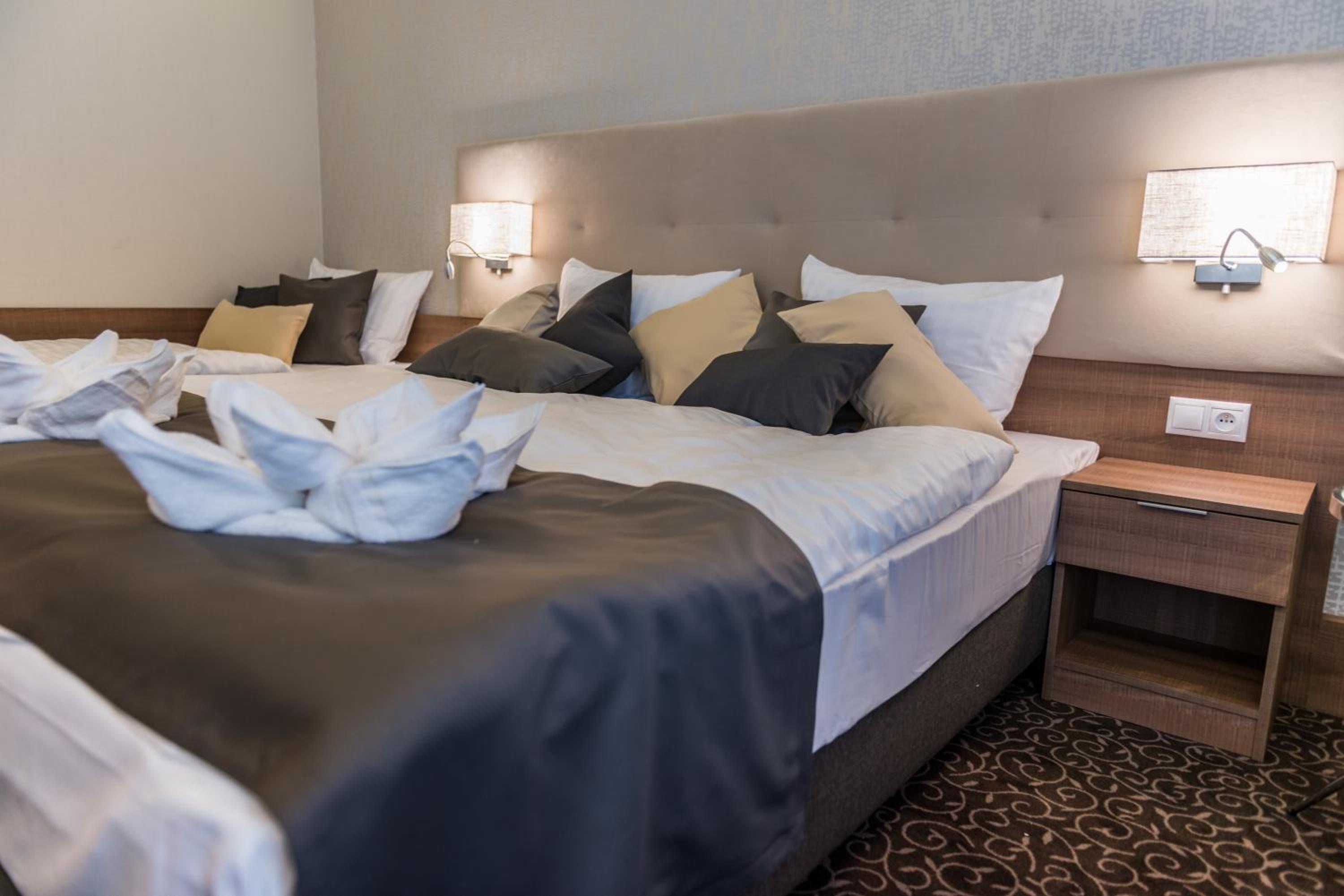Triple Room Premium (Included access to the pools)