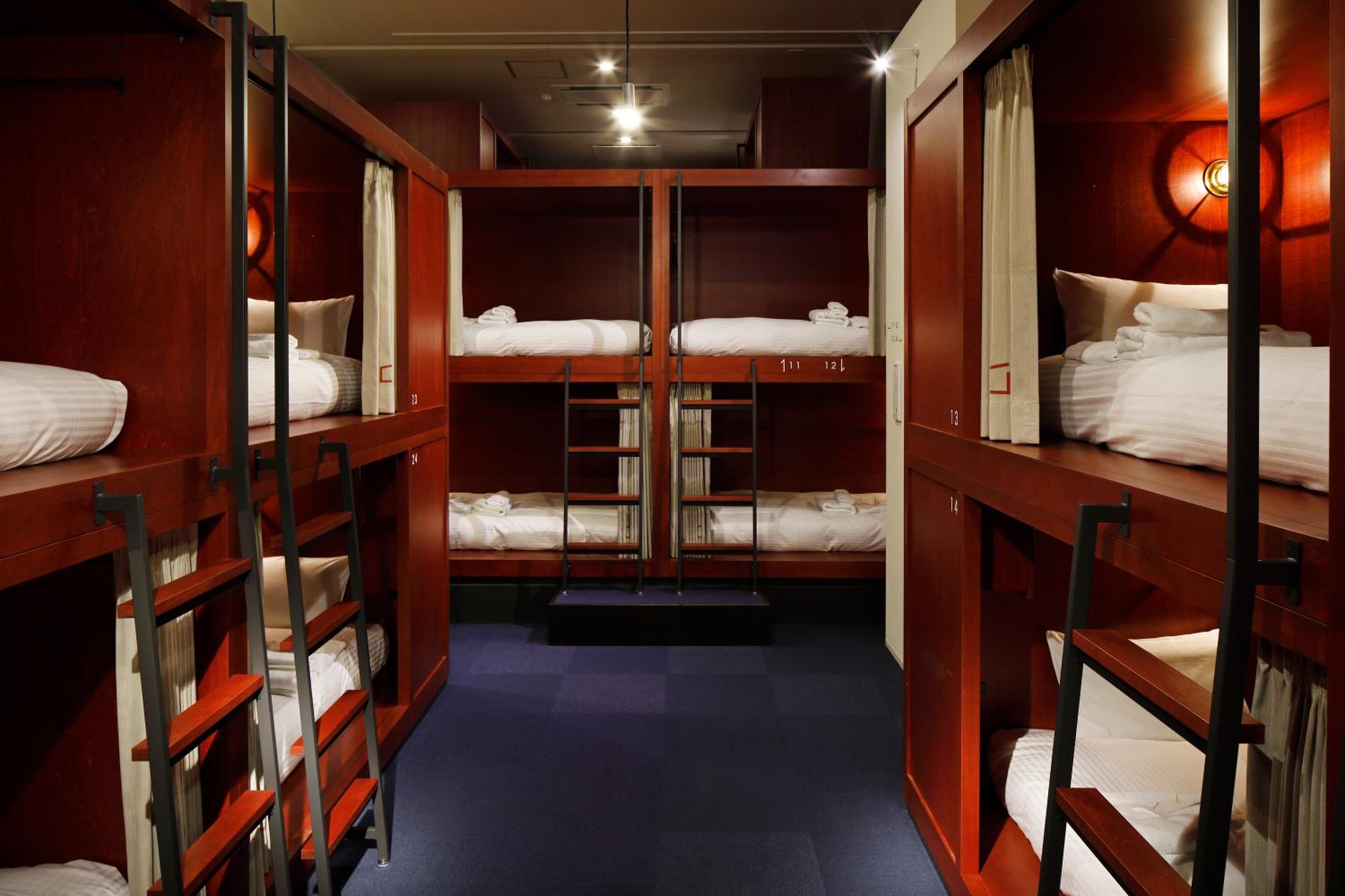 Bunk Bed in Mixed Dormitory Room