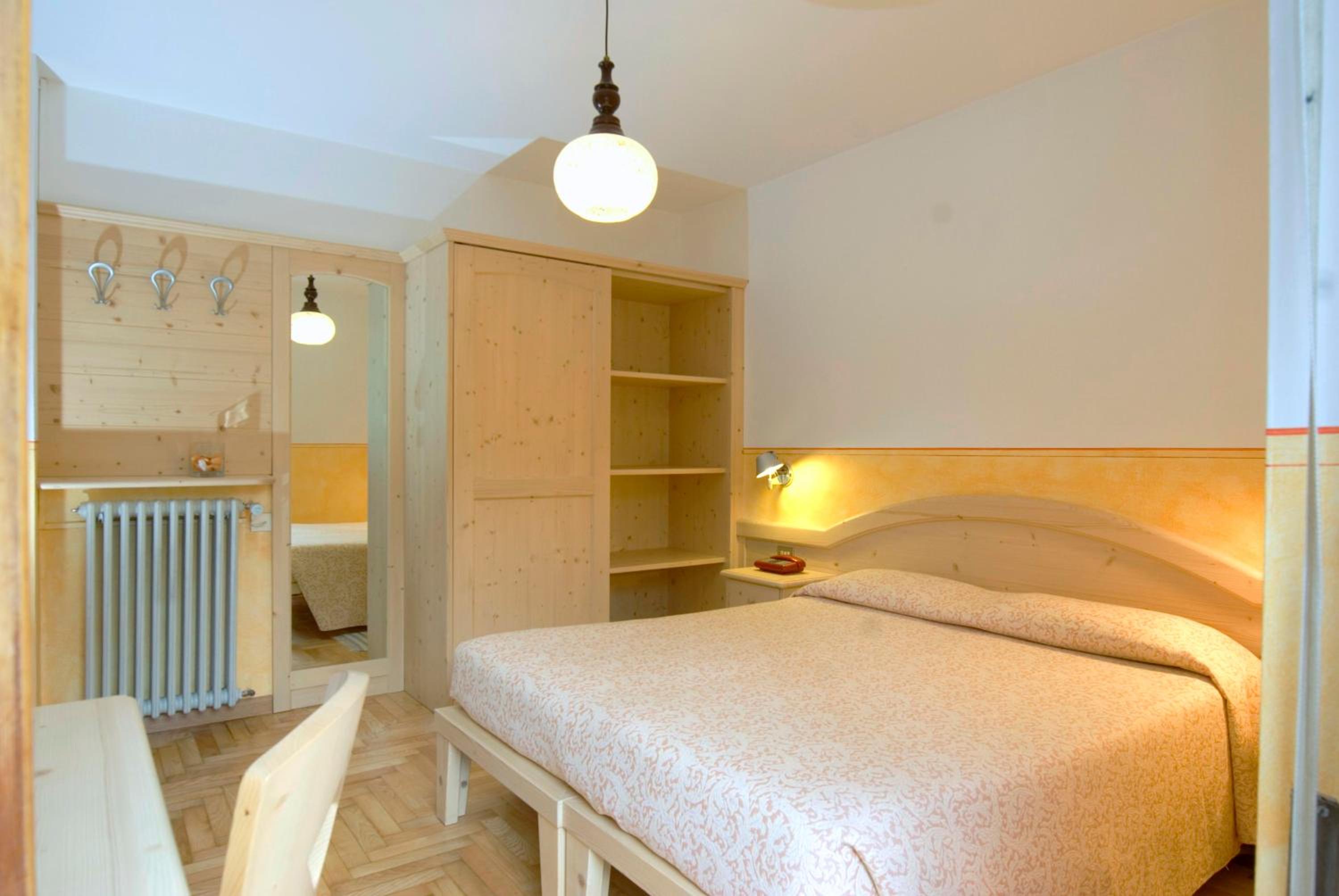 Superior Double or Twin Room - Photo 3