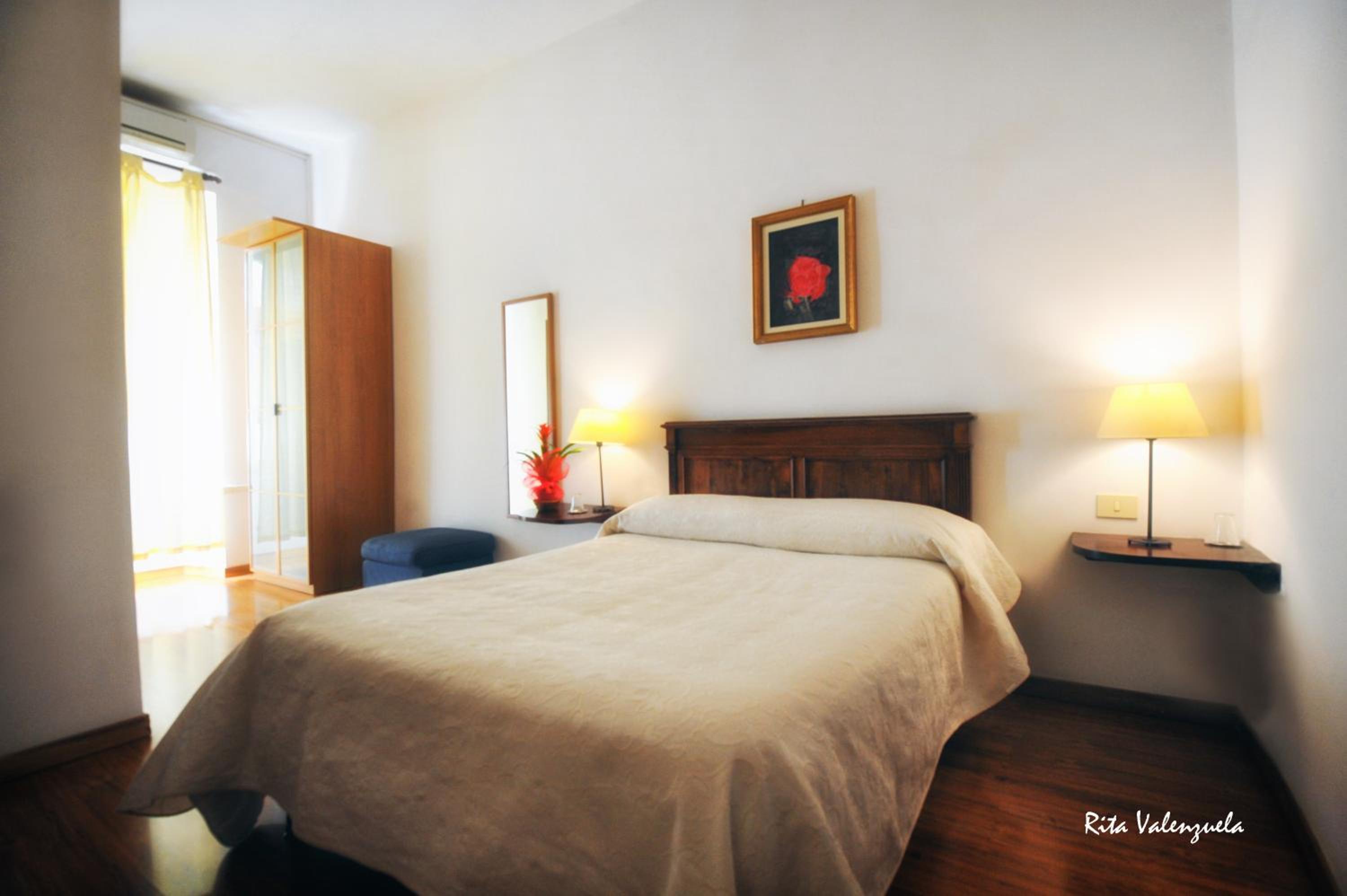 Economy Double Room photo 2