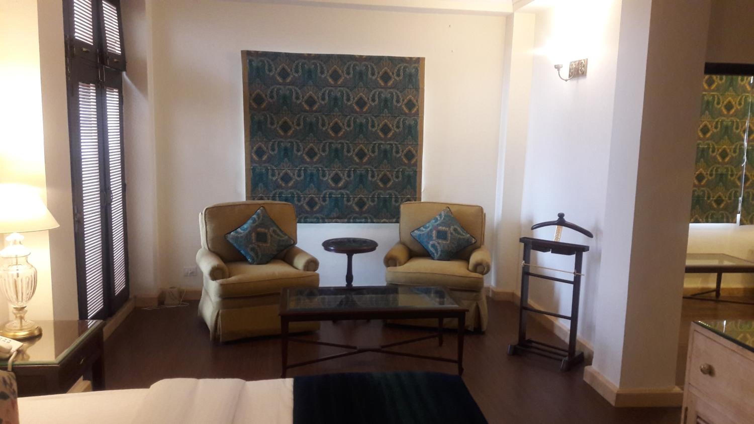 Luxury Room with Balcony - Photo 15