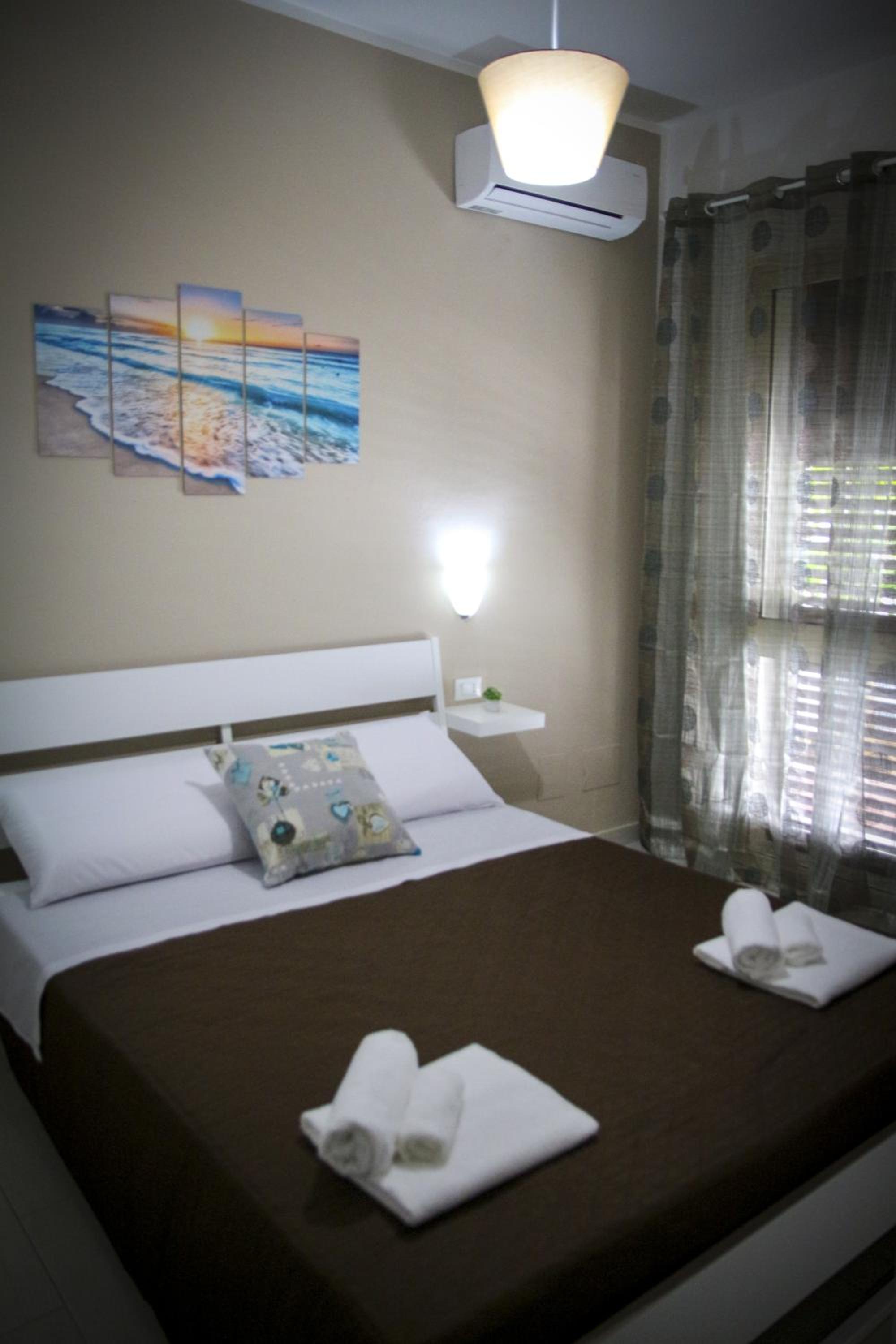 Small Double Room photo 1