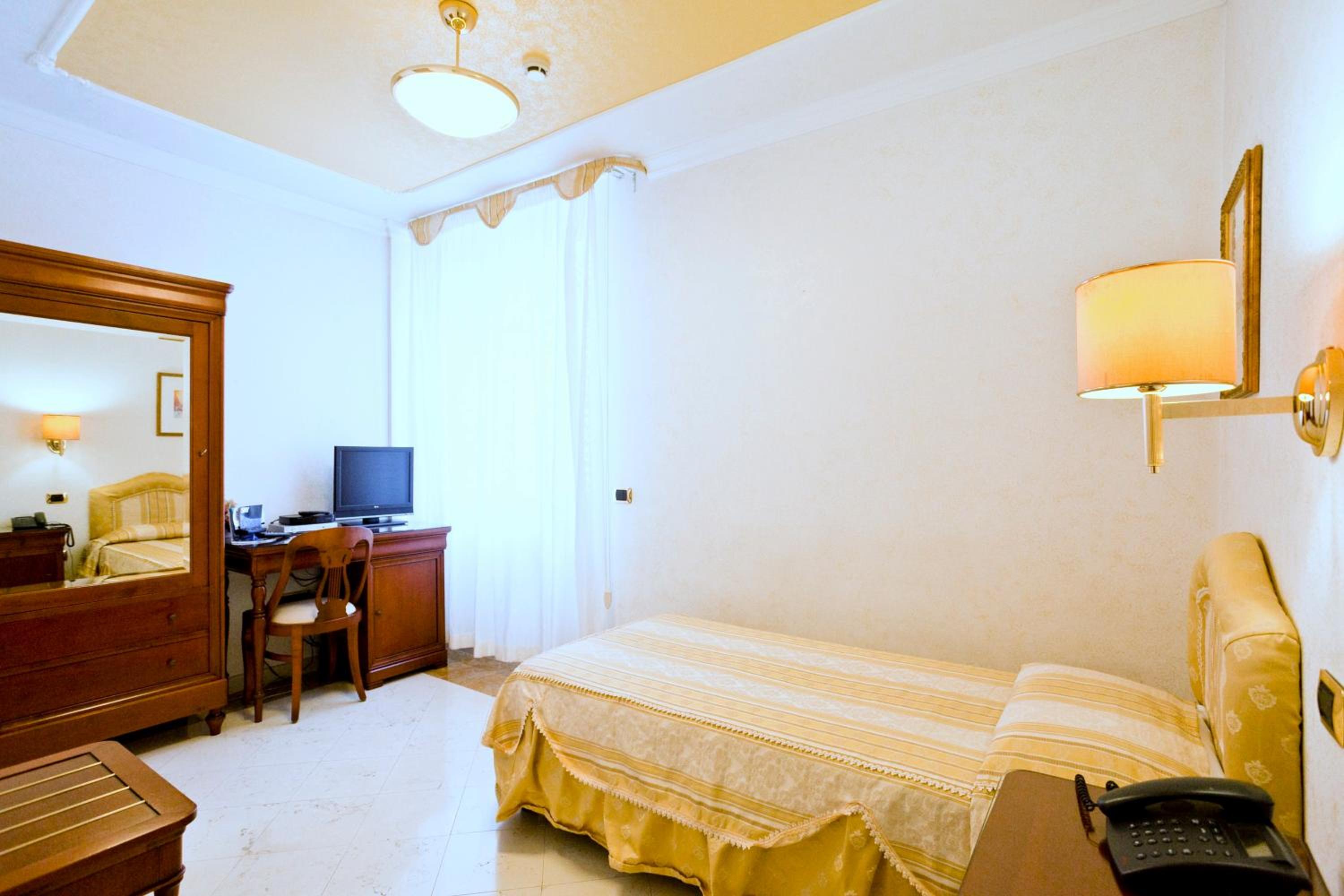 Single Room