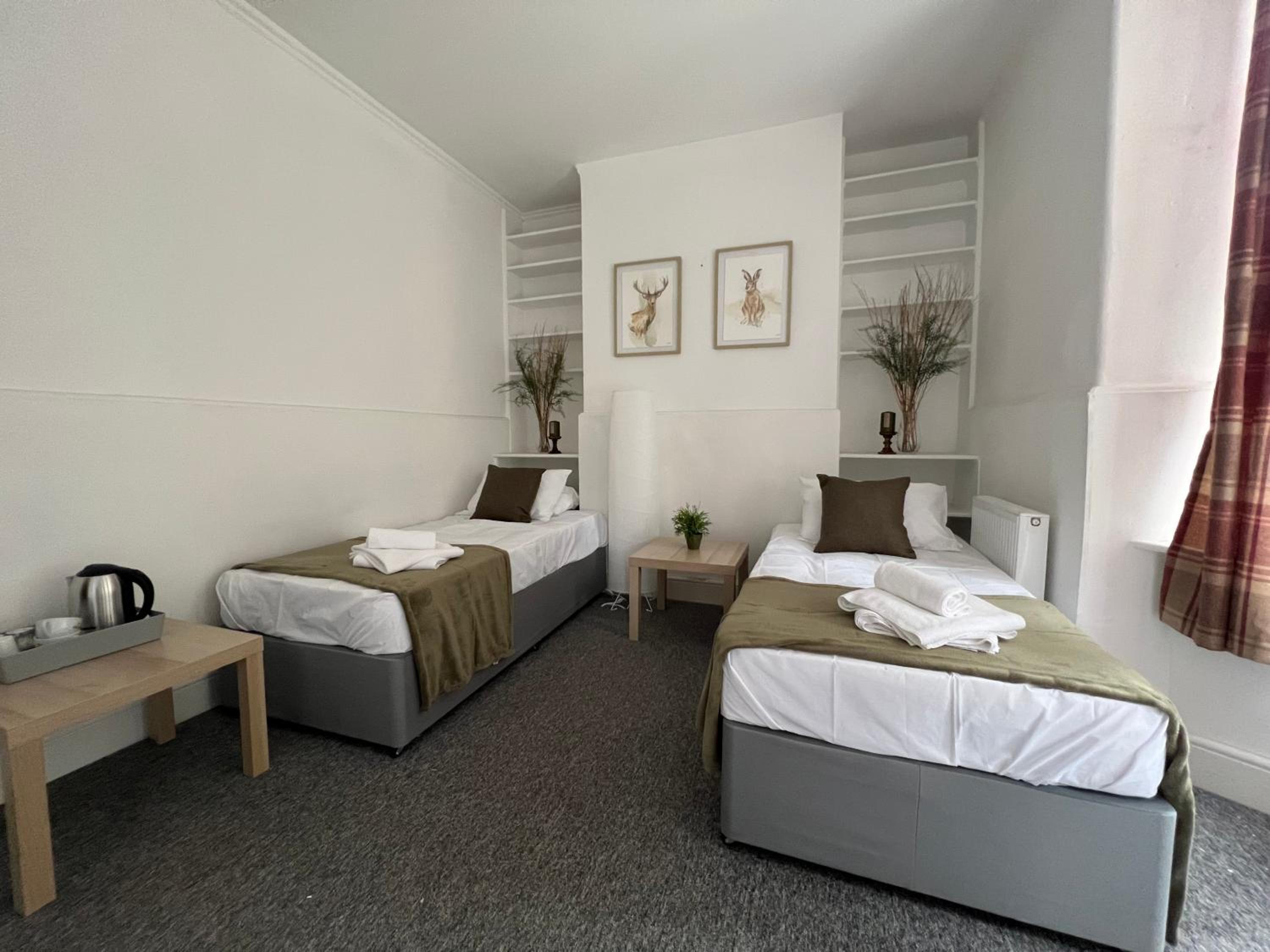 Deluxe Twin Room