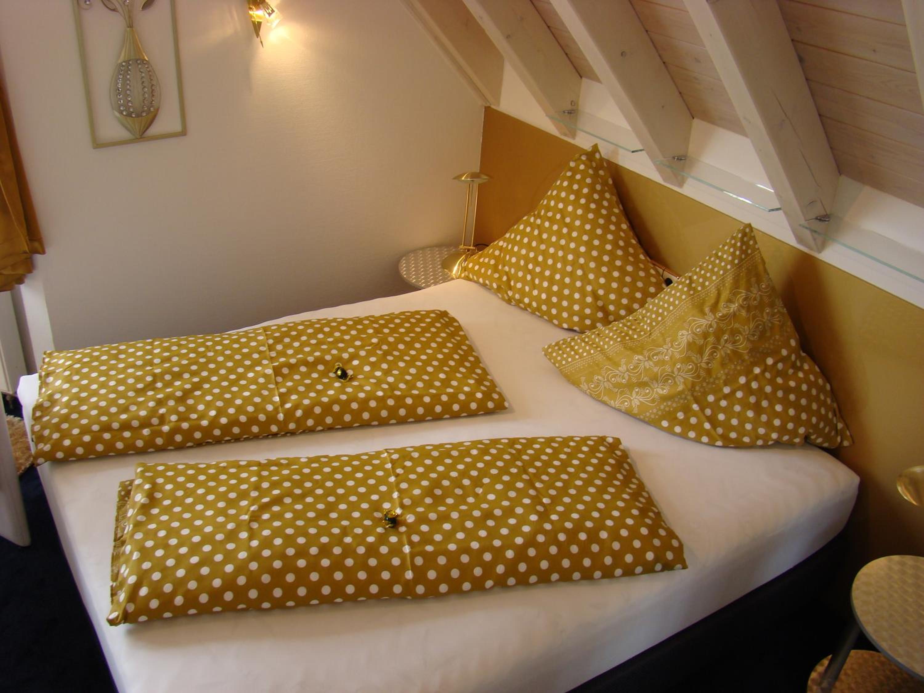 Apartment 6 photo 1