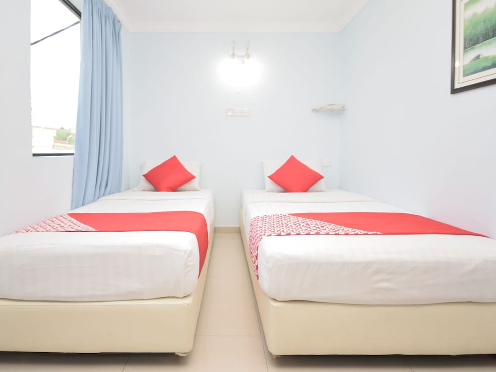 Deluxe Twin Room photo 3