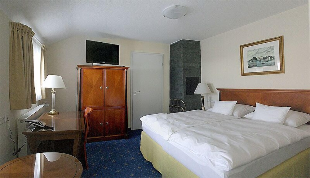Classic Double Room