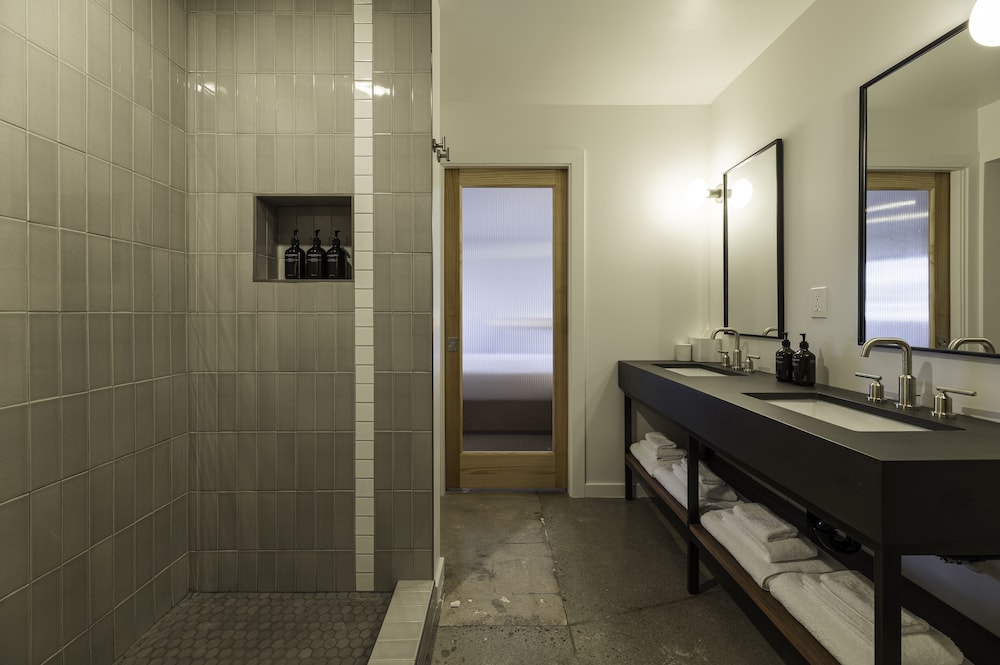 Grand Room - Photo 4