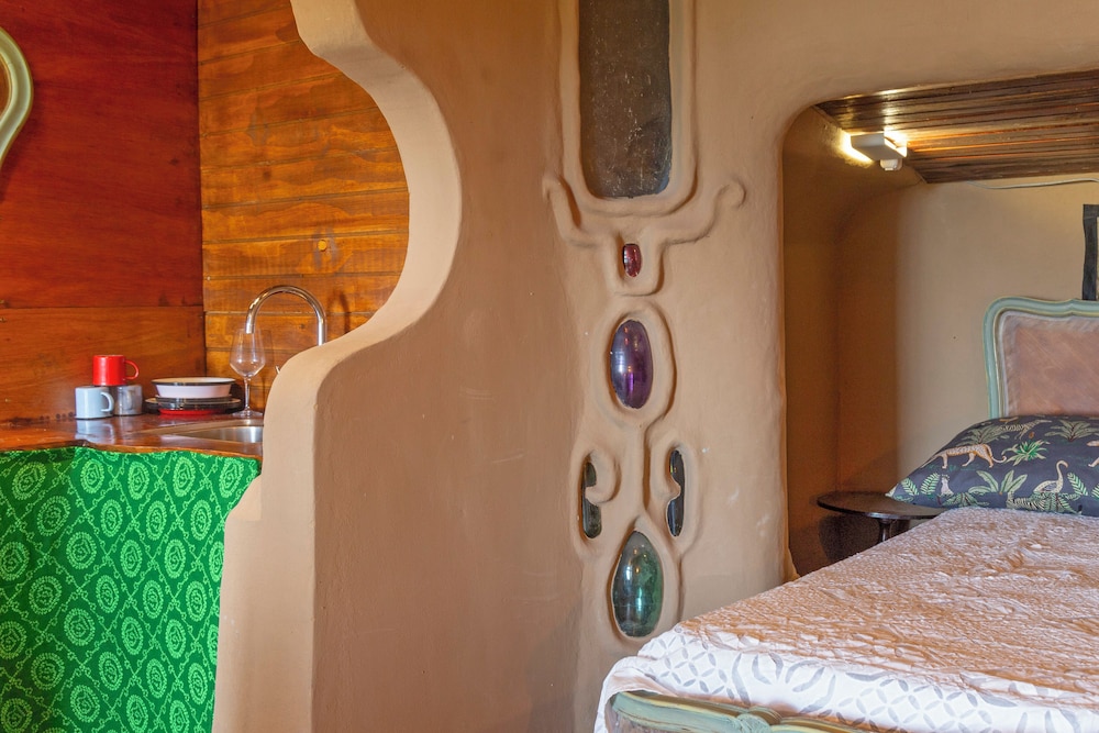Comfort Room, Balcony, Garden View photo 1