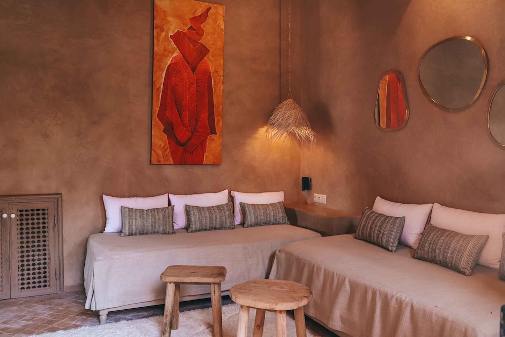 Smala Room