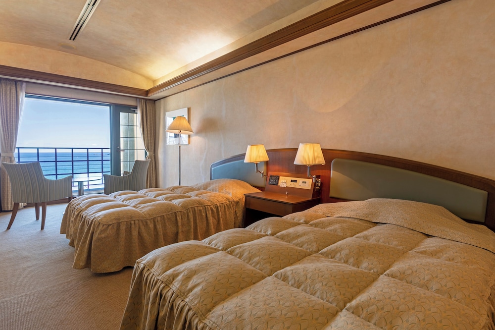 Japanese Western Style Room, Ocean View - Photo 1