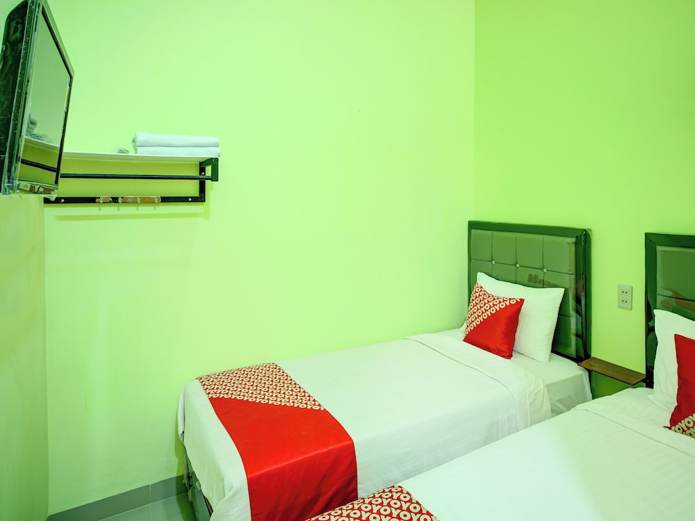 Deluxe Twin Room photo 3