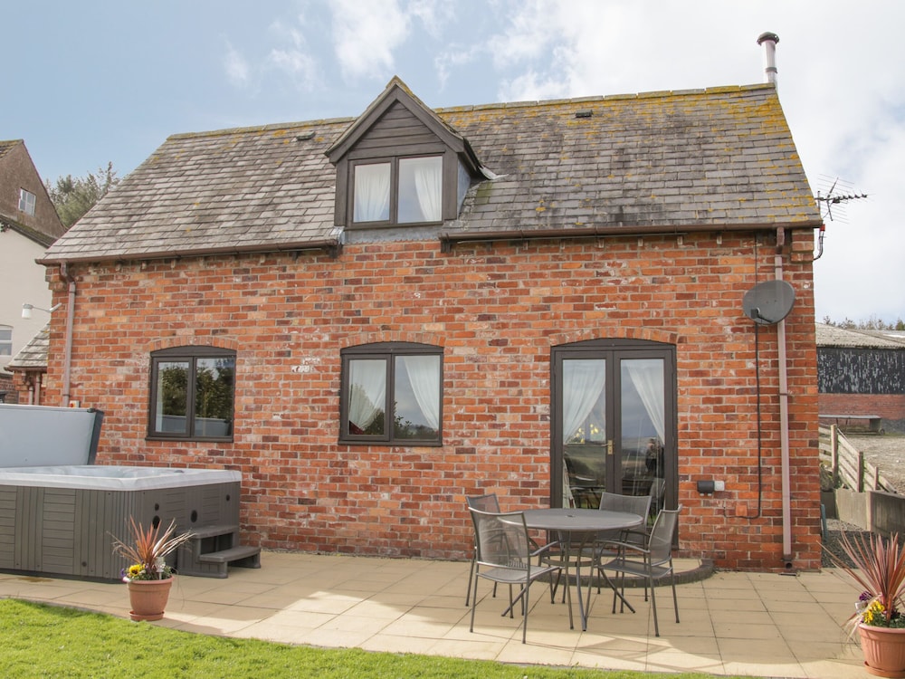 Cottage photo 1