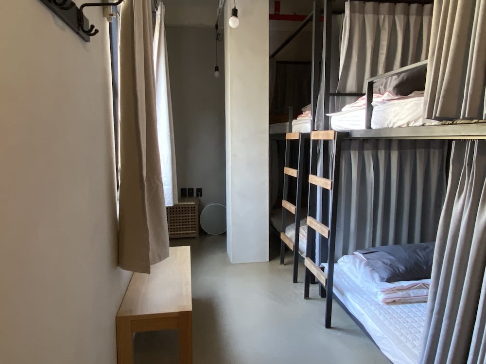 Deluxe Room - Photo 5