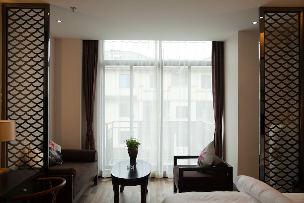 Twin Room (Very Sassy) photo 1