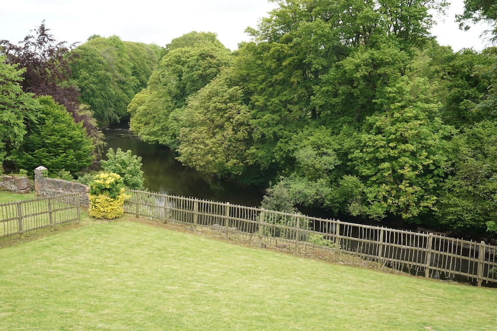 Standard Twin Room, River View photo 2