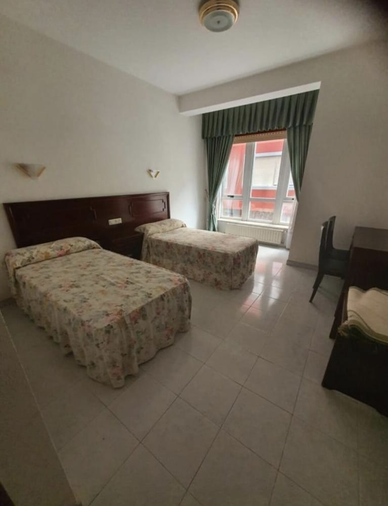 Habitación familiar doble + baño privado