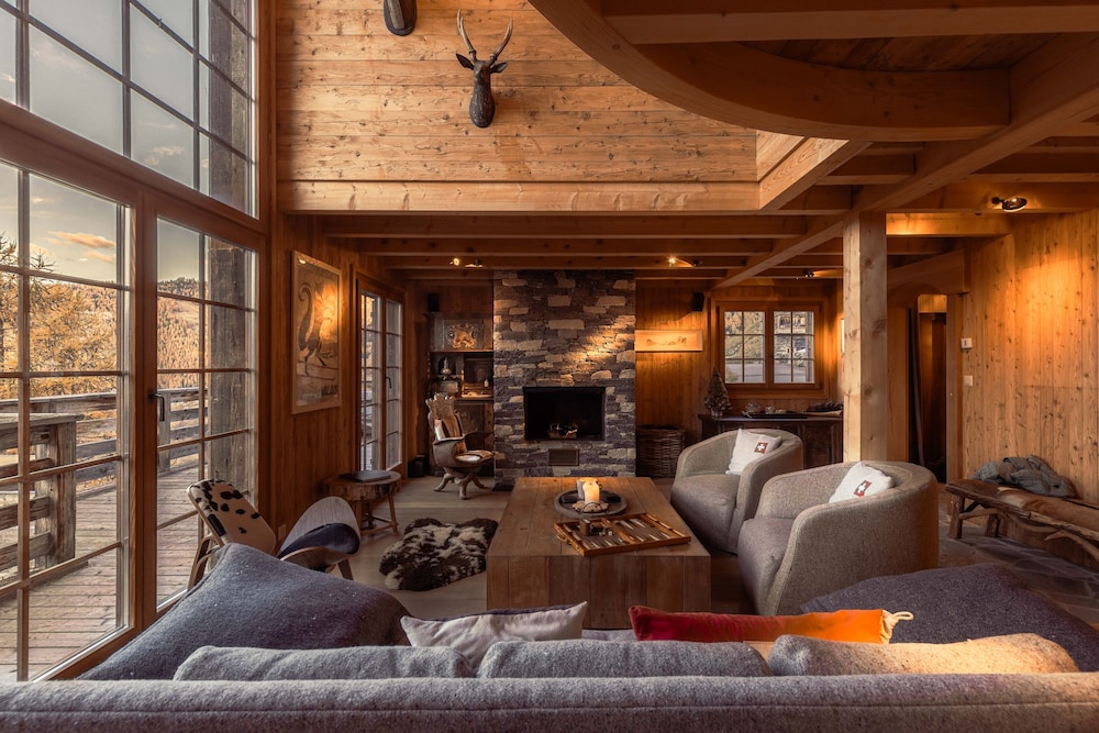 Chalet (5 Bedrooms) photo 1