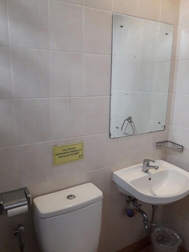 Classic Twin Room - Photo 4