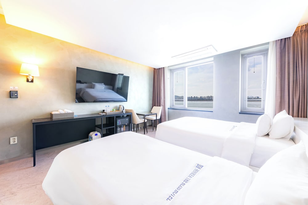 Standard Twin Room, Ocean View photo 3