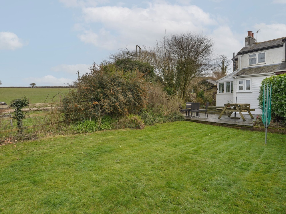 Cottage photo 1