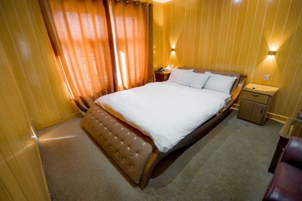 Standard Double or Twin Room photo 2