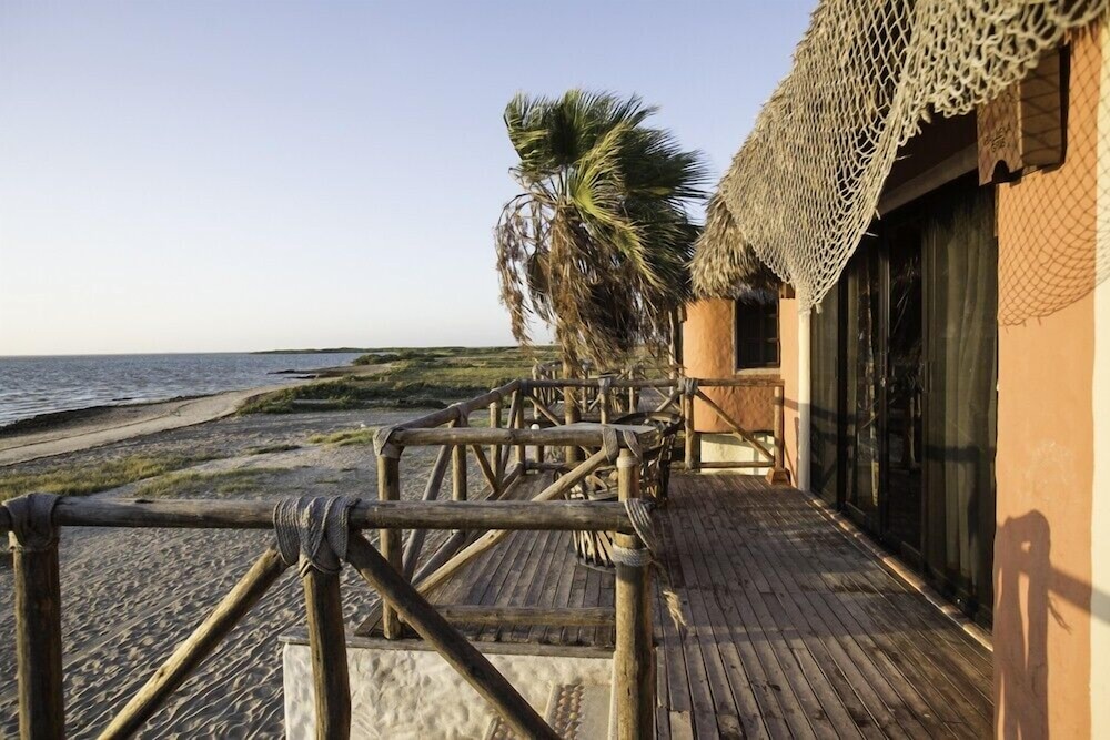 Cabin, Beachfront photo 2