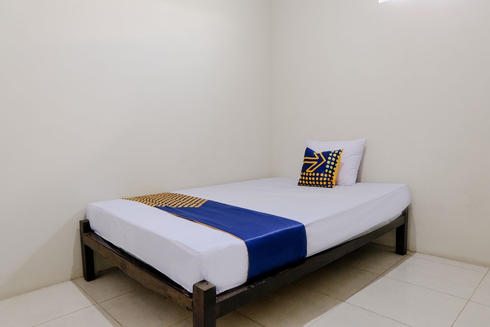 Basic Single Room