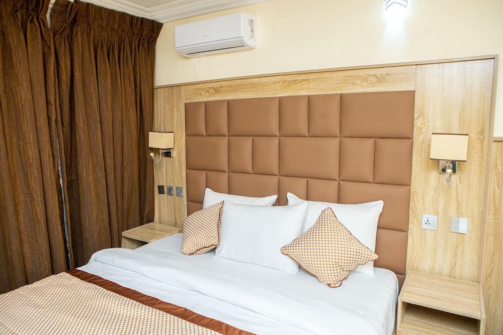 Standard Room photo 2