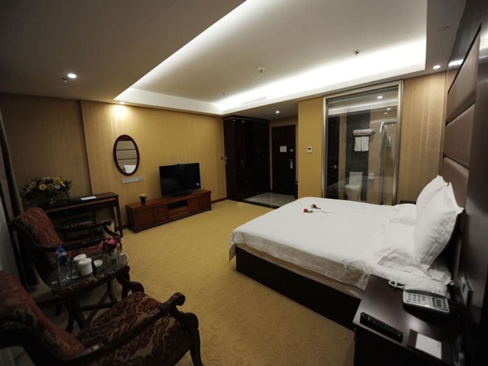Room photo 2