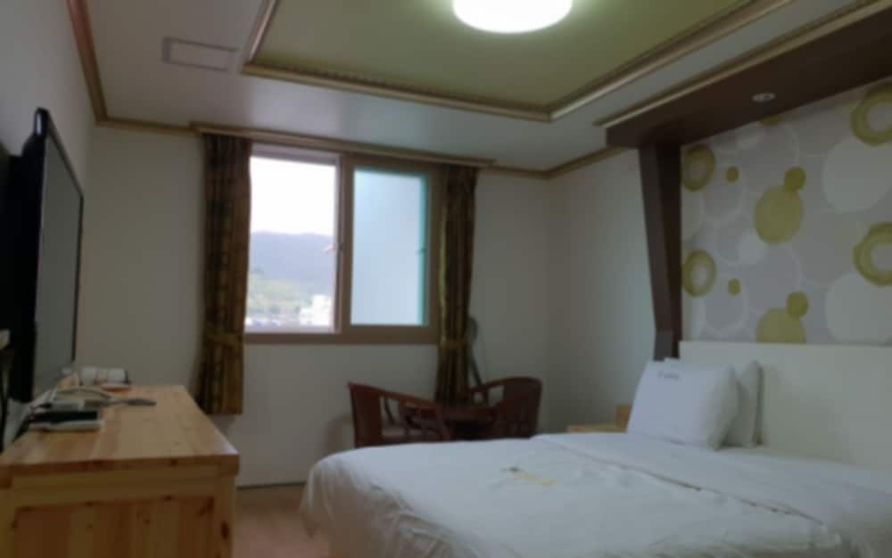 Standard Double Room - Photo 4