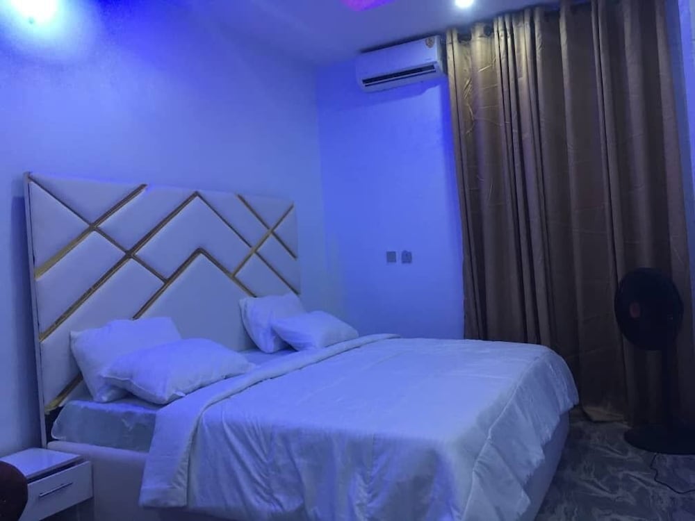 Executive Studio Suite