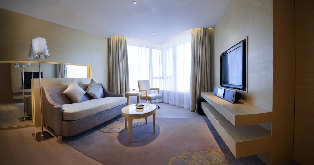 Executive Suite, 1 King Bed photo 2