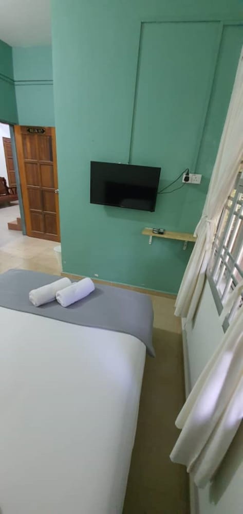 Deluxe Triple Room photo 3