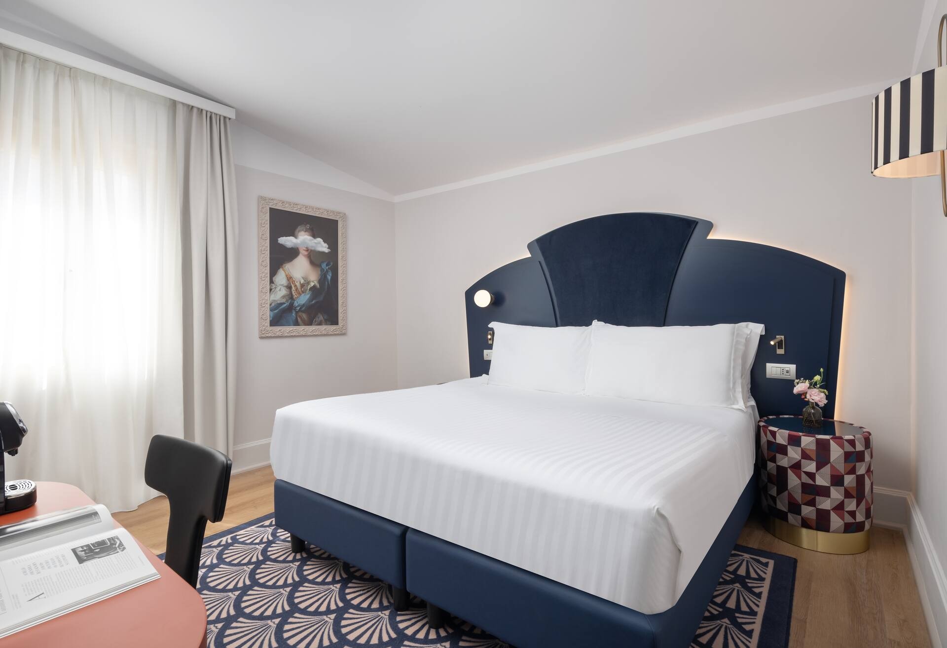 Deluxe Anglo Suite