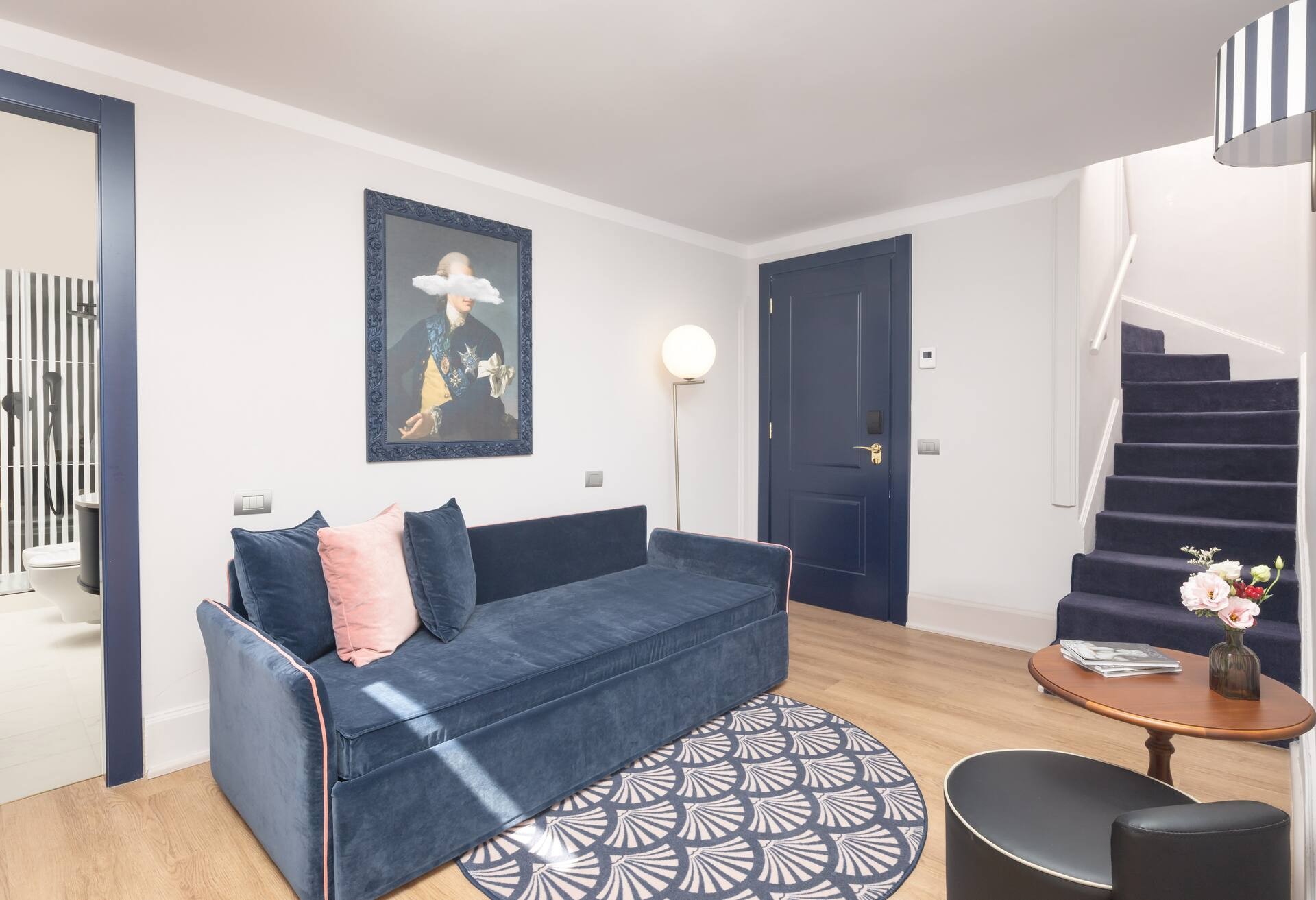 Deluxe Anglo Suite