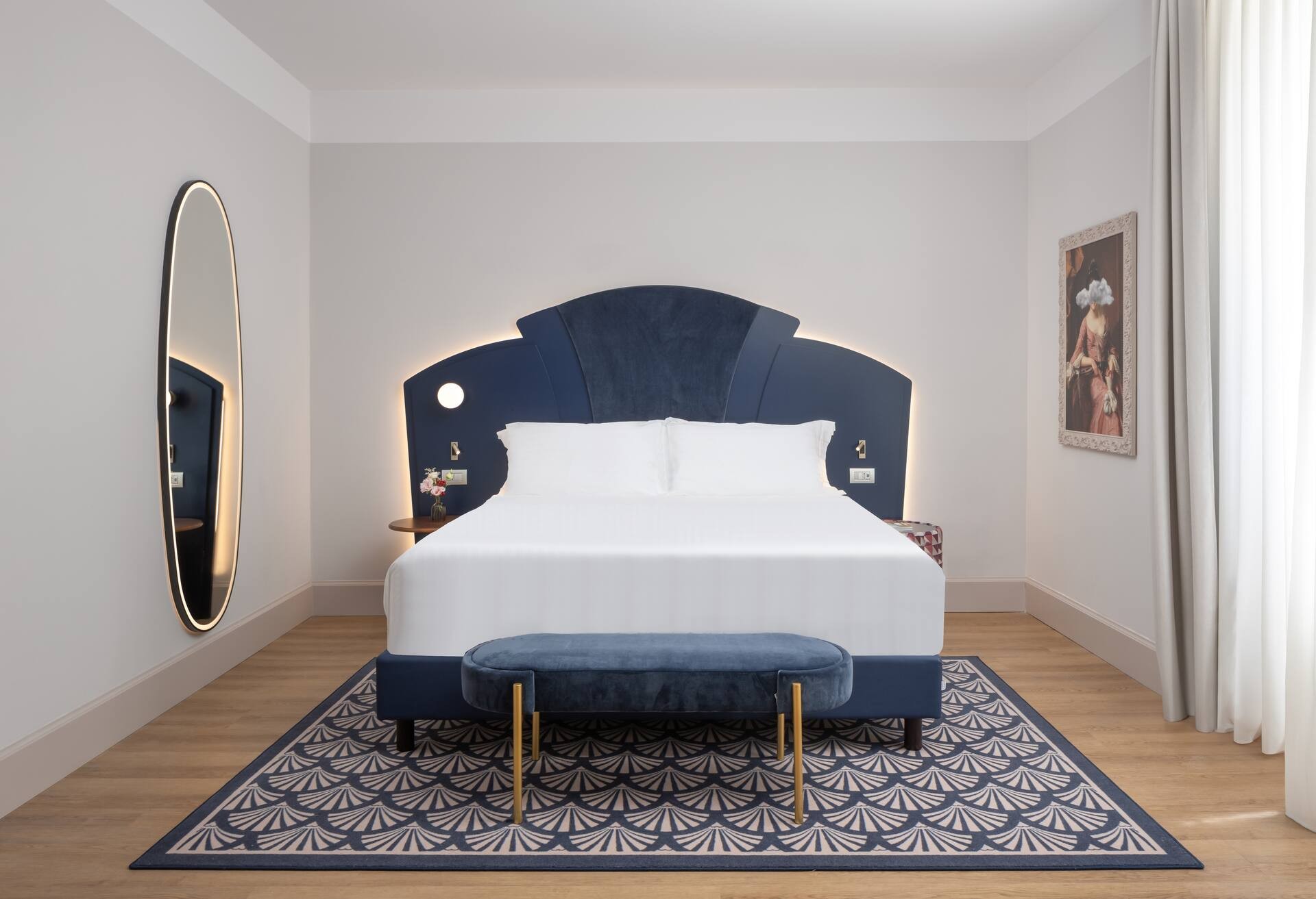 King One Bedroom Suite thumbnail 5