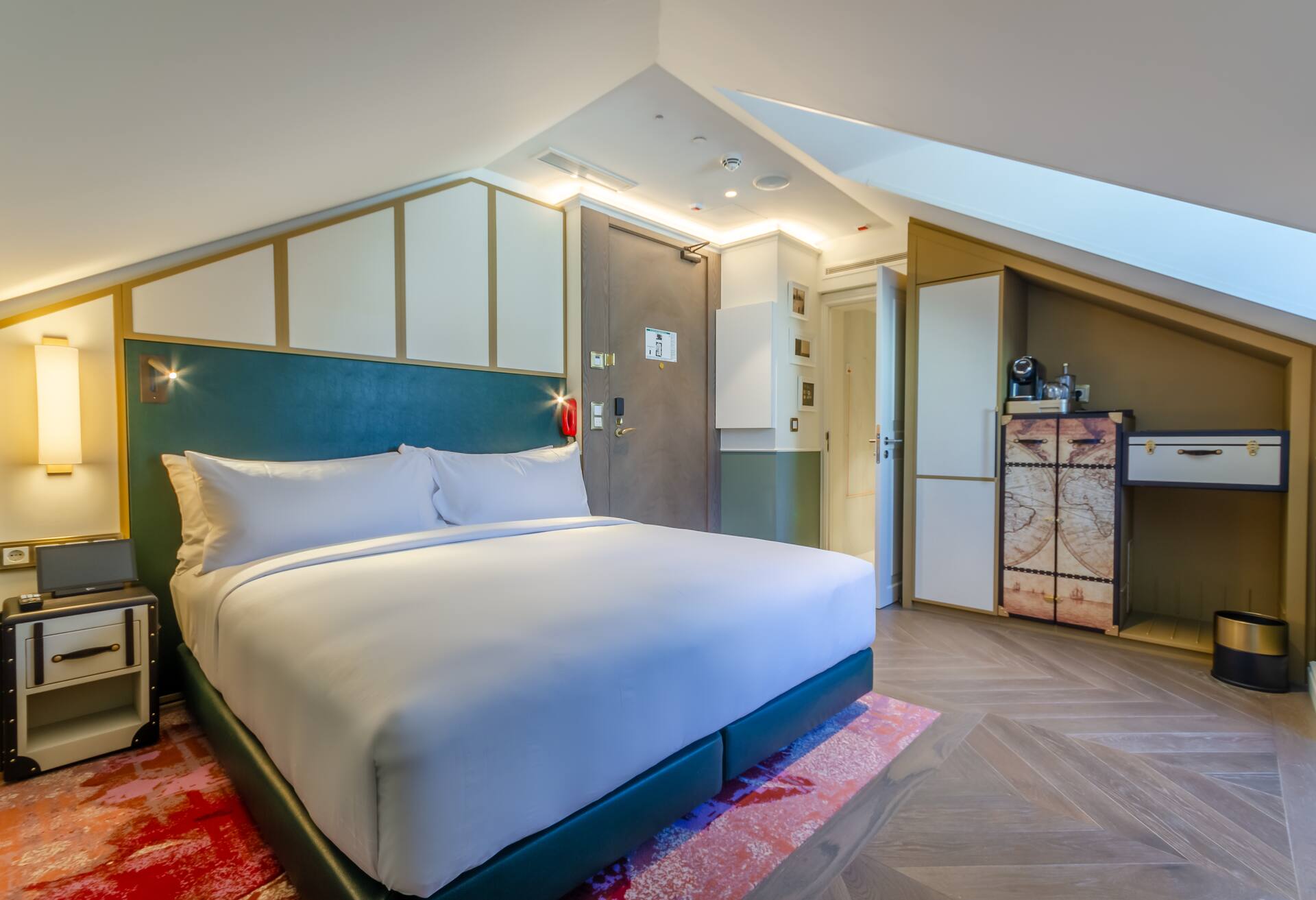 King Accessible Room